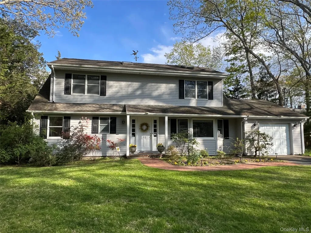 55 Leafy Way Aquebogue NY 11931