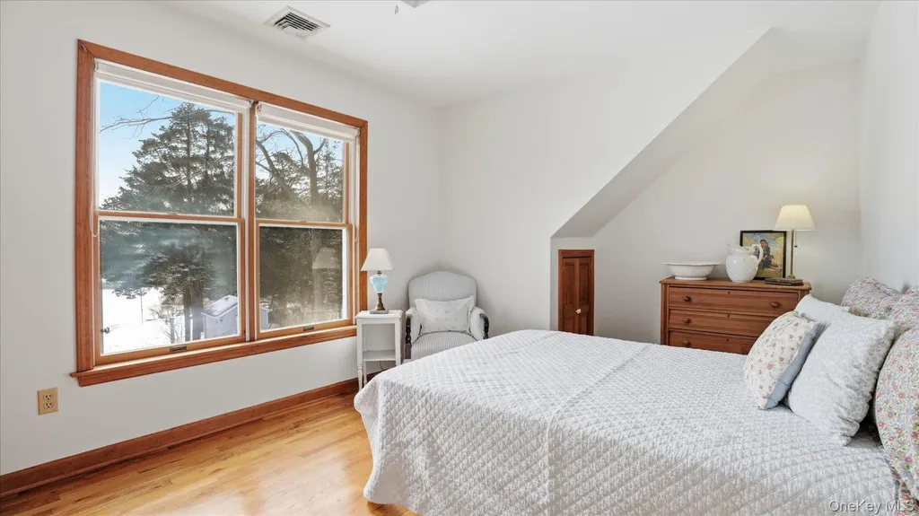 55 Leafy Way Aquebogue NY 11931