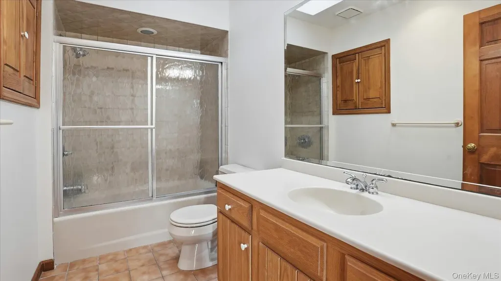 55 Leafy Way Aquebogue NY 11931