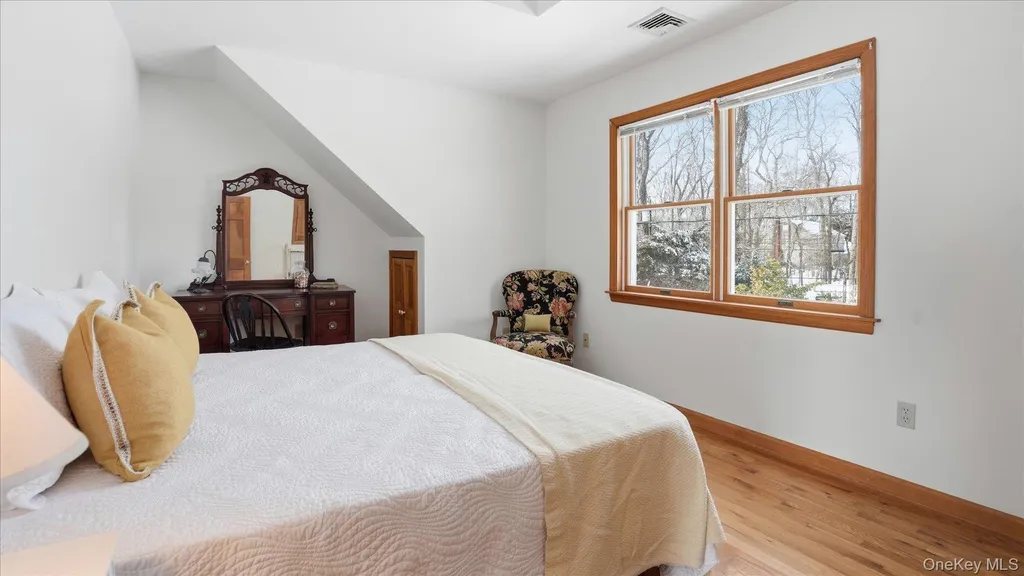 55 Leafy Way Aquebogue NY 11931