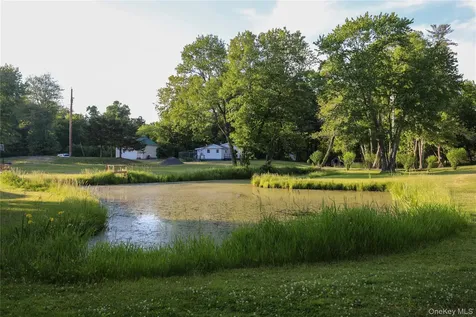 75 Walton Lane Hurley NY 12443
