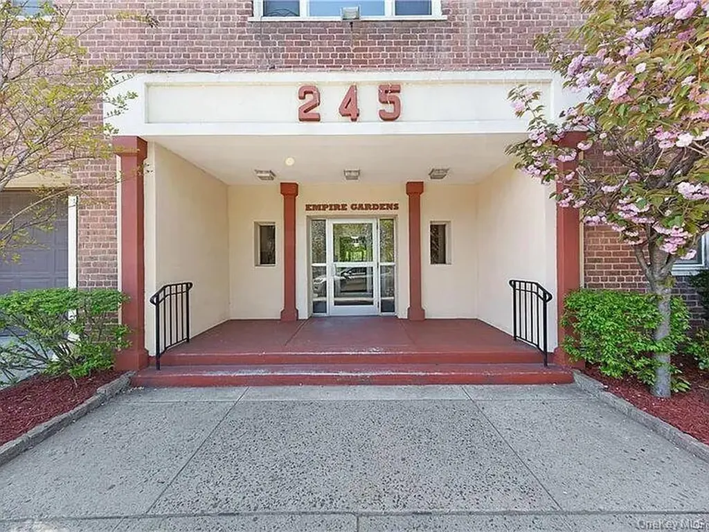 245 Bronx River Road Yonkers NY 10704