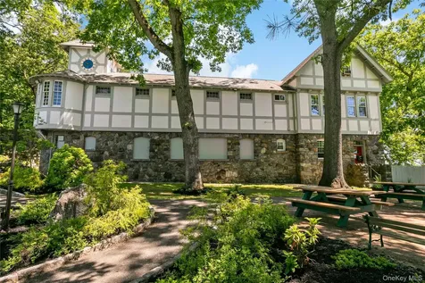 402 Carrollwood Drive Tarrytown NY 10591