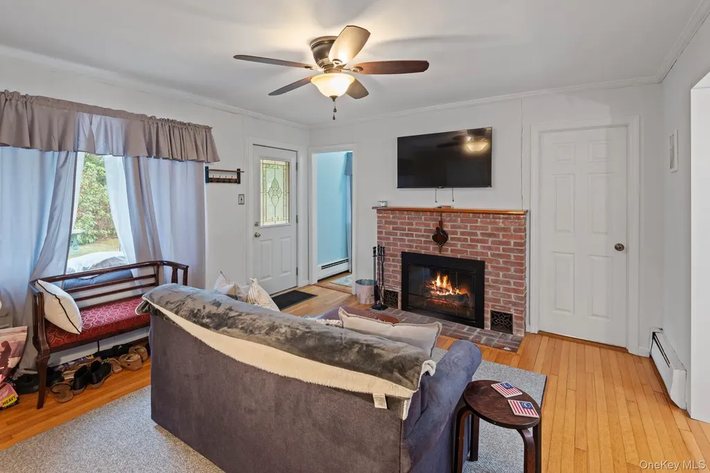 33 Oleander Drive Northport NY 11768