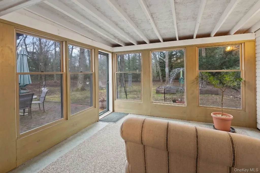 33 Oleander Drive Northport NY 11768