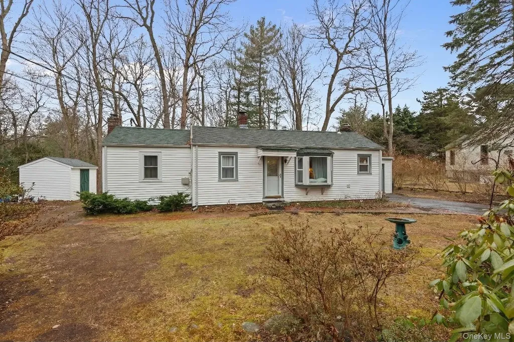 33 Oleander Drive Northport NY 11768