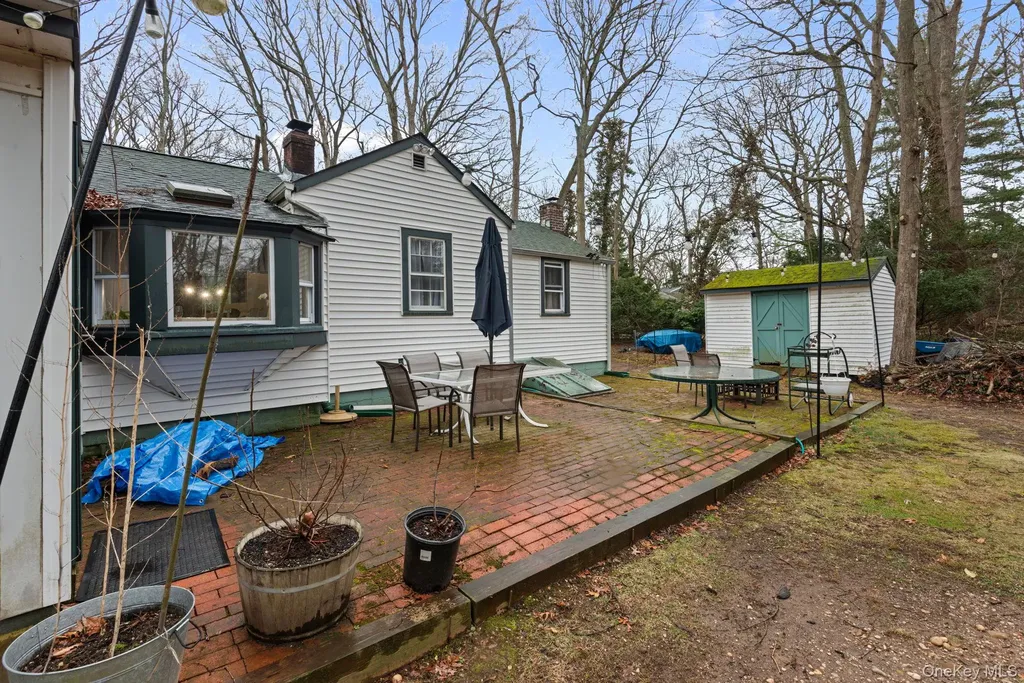 33 Oleander Drive Northport NY 11768