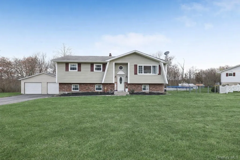 65 Maureen Drive Middletown NY 10940