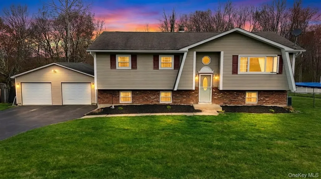 65 Maureen Drive Middletown NY 10940