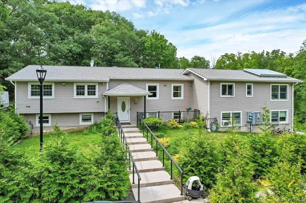 43 Freeland Street Monroe NY 10950