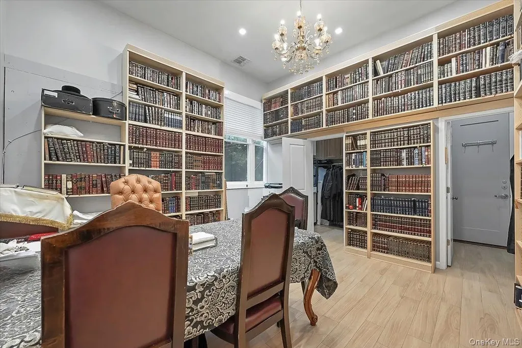 43 Freeland Street Monroe NY 10950
