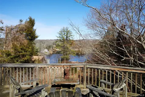 23 Bouton Street South Salem NY 10590