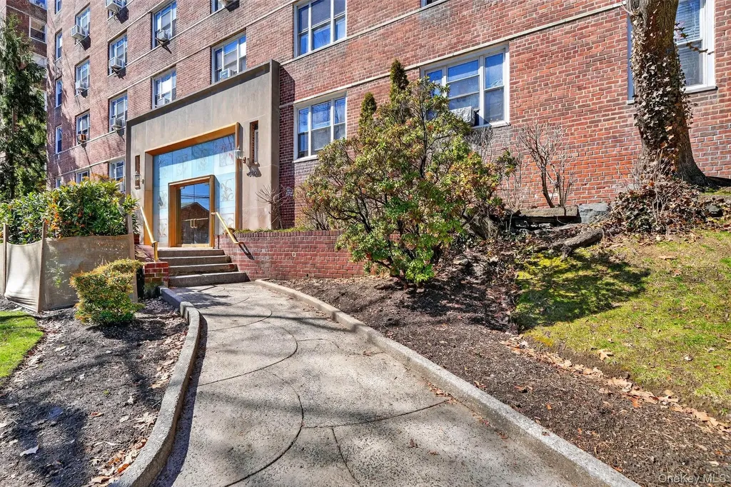 5601 Riverdale Avenue Bronx NY 10471