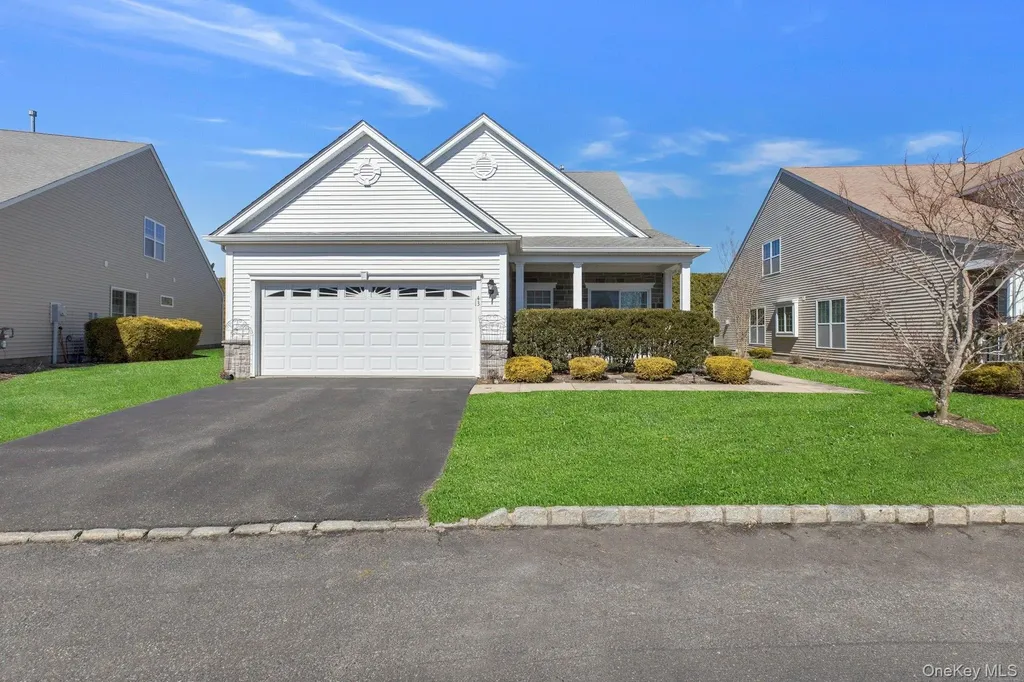 43 Louden Loop Mount Sinai NY 11766