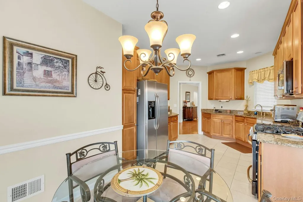 43 Louden Loop Mount Sinai NY 11766