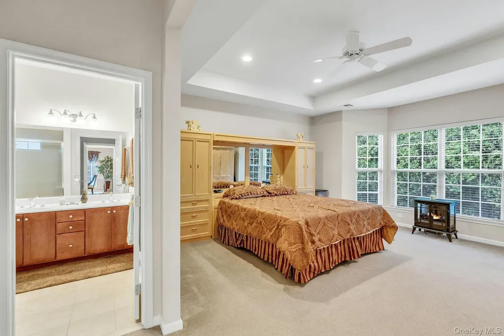 43 Louden Loop Mount Sinai NY 11766