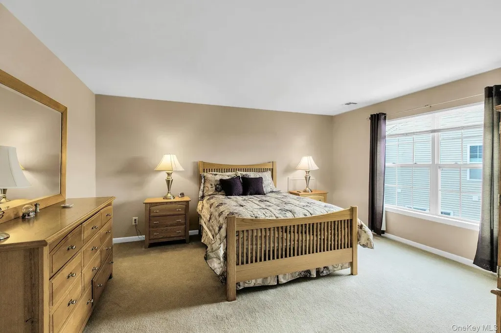 43 Louden Loop Mount Sinai NY 11766