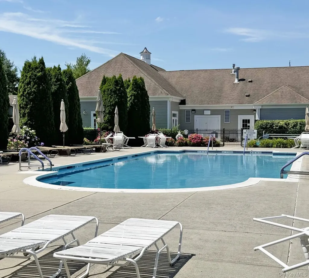 43 Louden Loop Mount Sinai NY 11766
