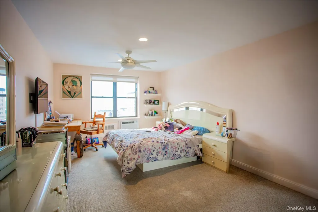 333 E Broadway Long Beach NY 11561