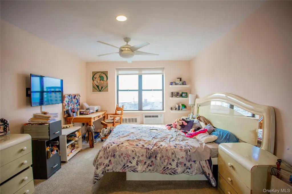 333 E Broadway Long Beach NY 11561