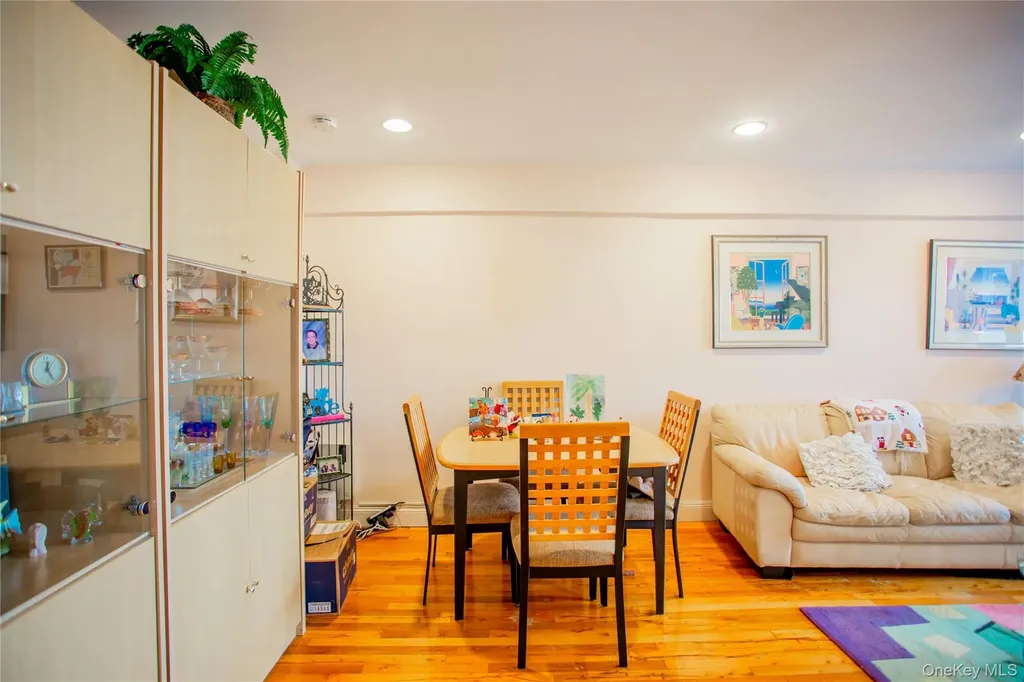 333 E Broadway Long Beach NY 11561