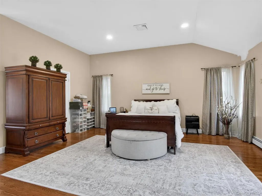 10 Rensselaer Drive Spring Valley NY 10977