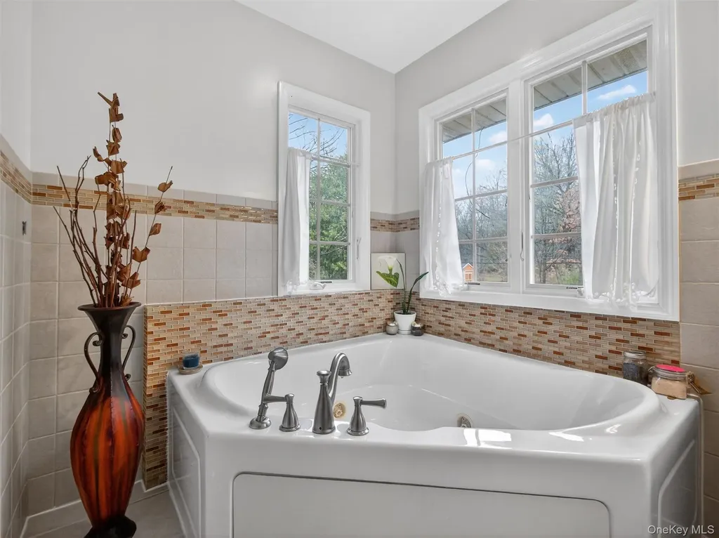 10 Rensselaer Drive Spring Valley NY 10977