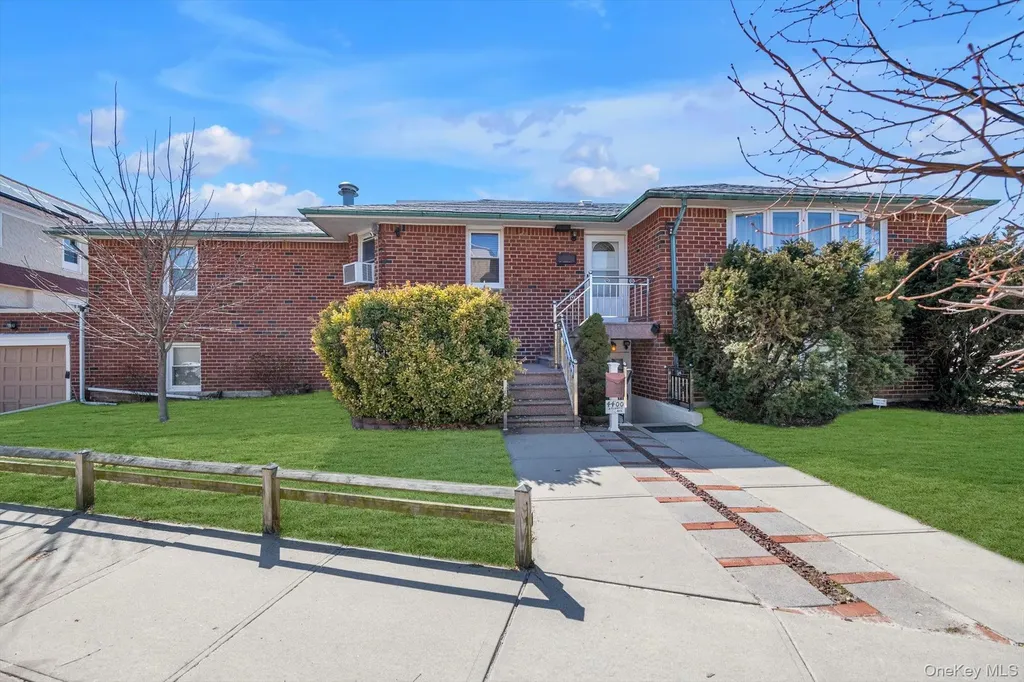 4400 Atlantic Avenue Brooklyn NY 11224