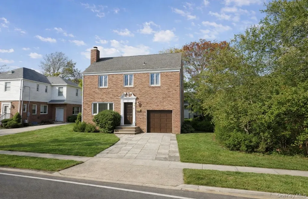 770 Broadway Woodmere NY 11598