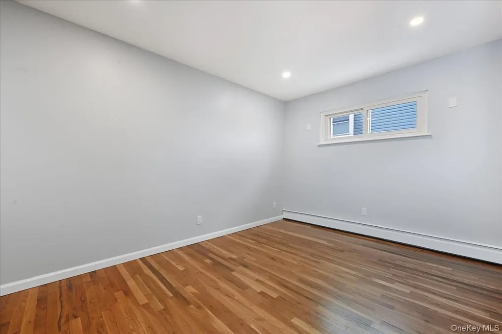 557 Southside Avenue Freeport NY 11520