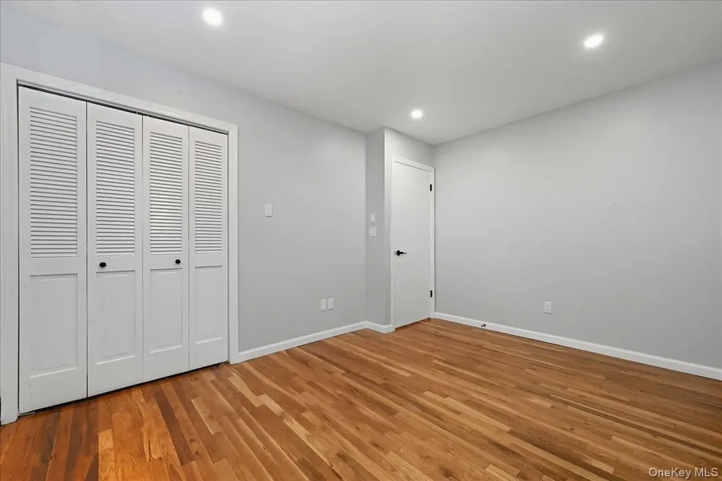 557 Southside Avenue Freeport NY 11520