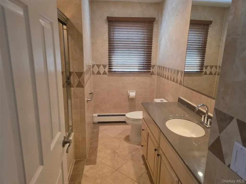 29 Carriage Hill Lane Poughkeepsie NY 12603
