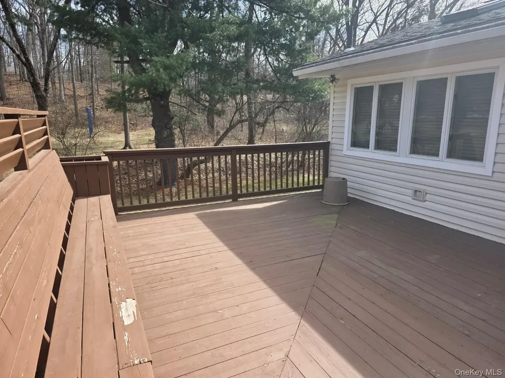 29 Carriage Hill Lane Poughkeepsie NY 12603