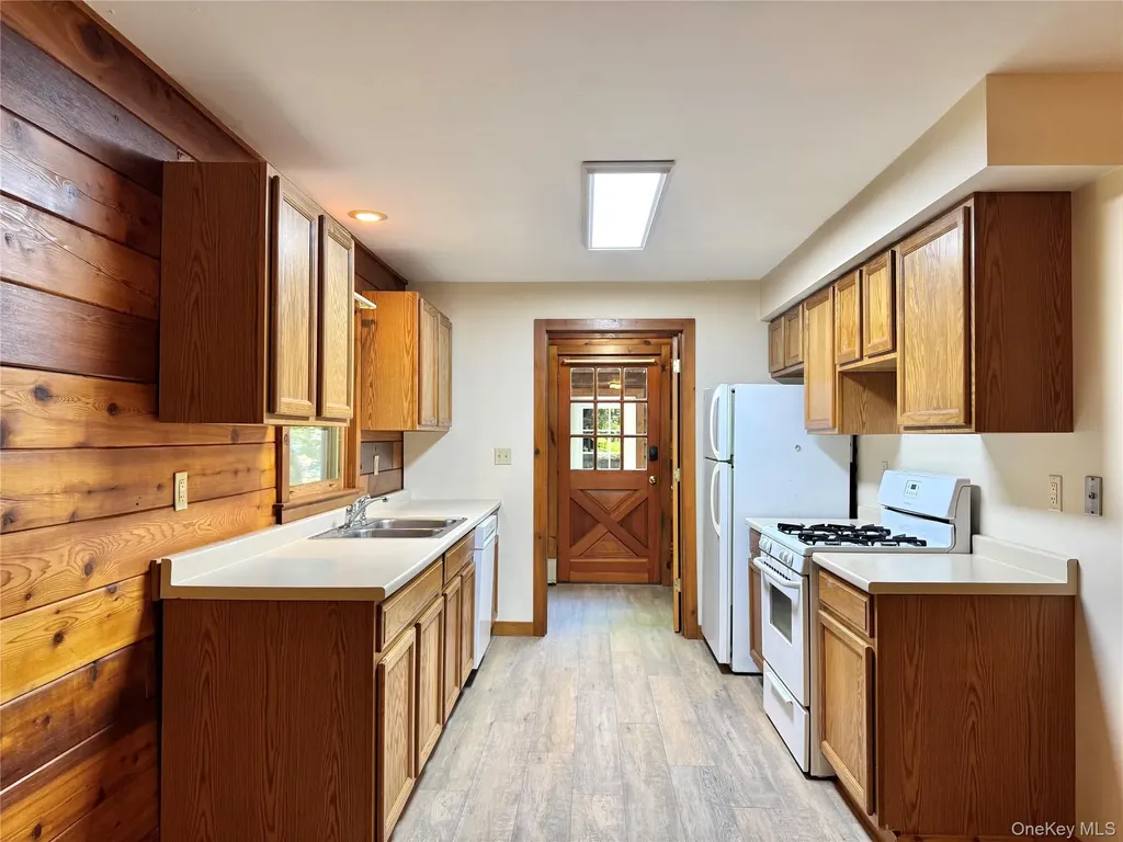 5 Will Palmer Road Catskill NY 12414