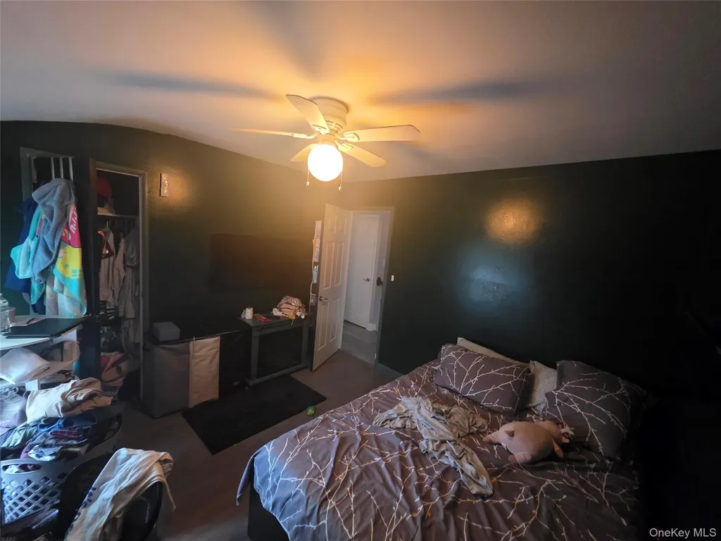9 Torrey Pine Lane Medford NY 11763