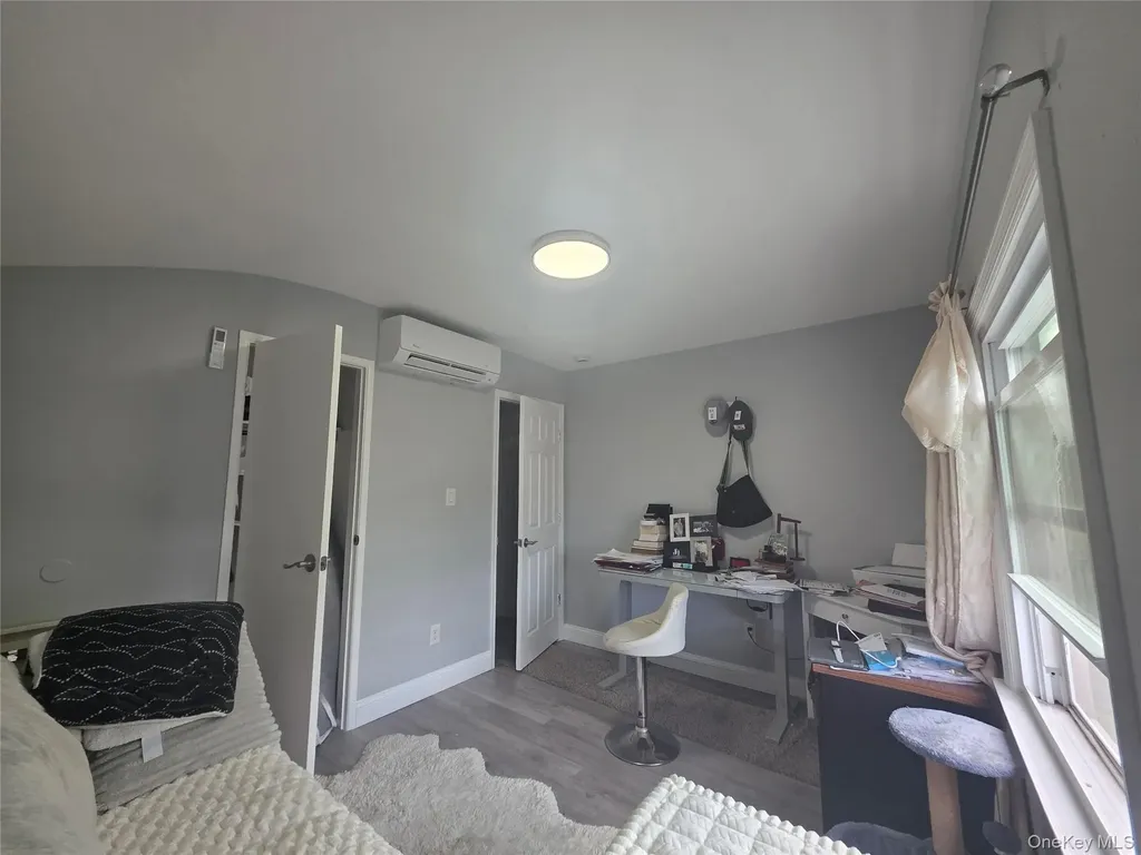 9 Torrey Pine Lane Medford NY 11763