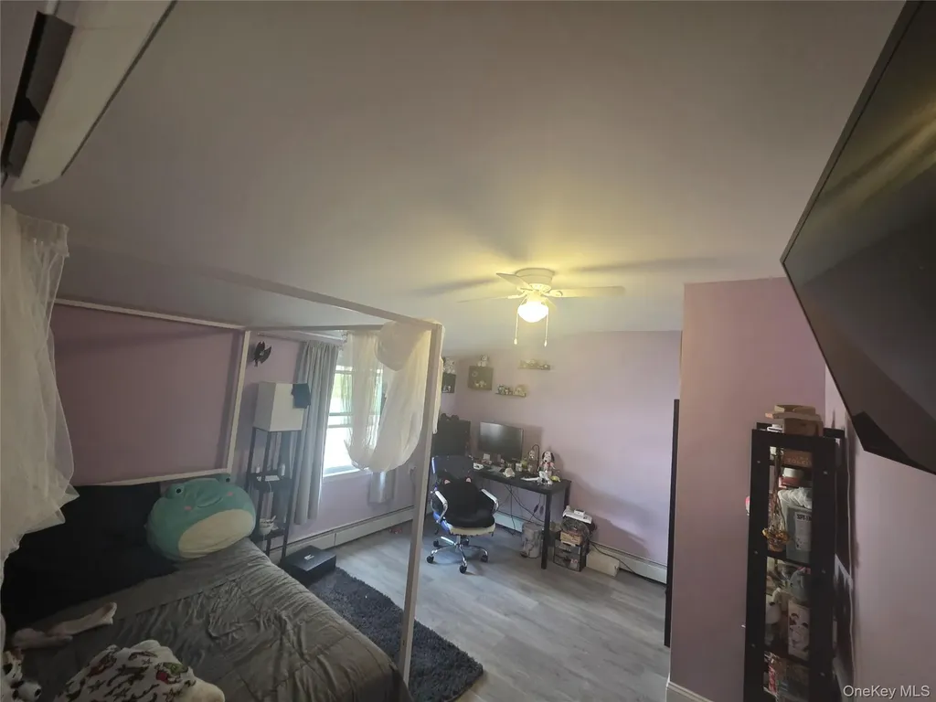 9 Torrey Pine Lane Medford NY 11763
