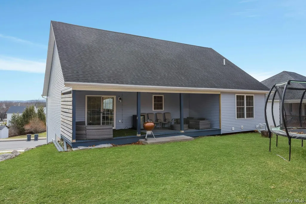 111 Logans Way Maybrook NY 12543