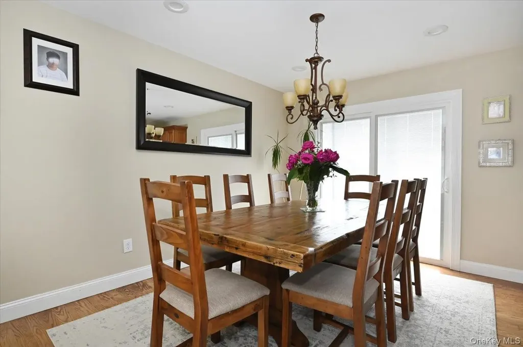 62 S Bay Avenue Massapequa NY 11758