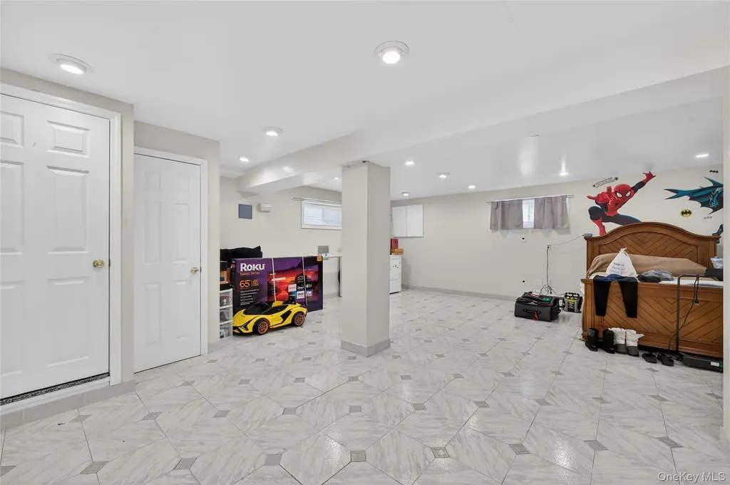 16443 96th Street Howard Beach NY 11414