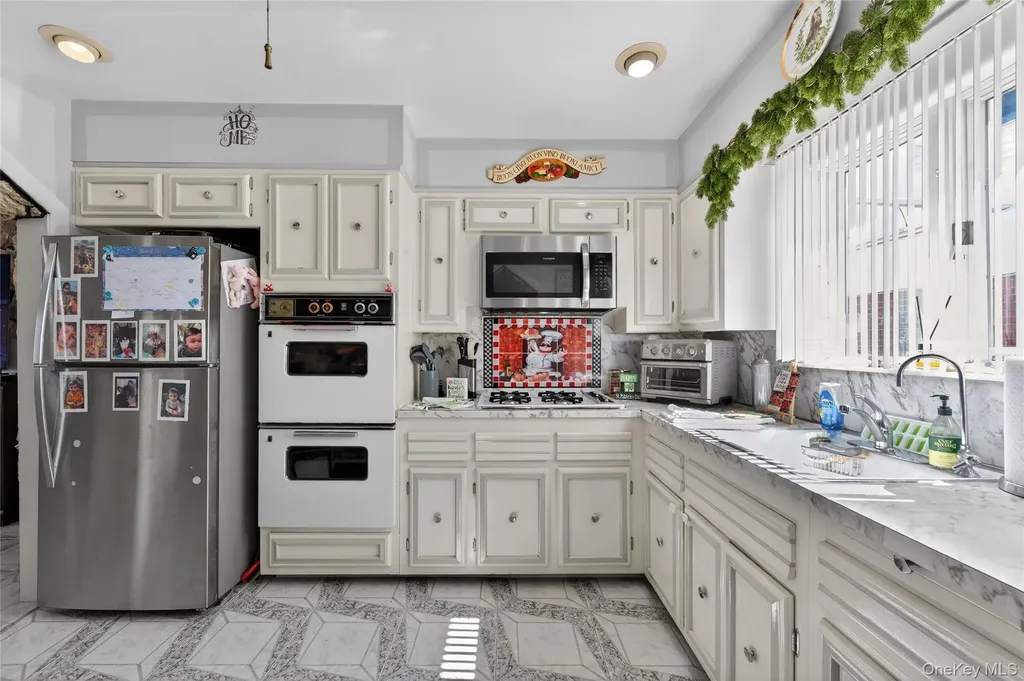 16443 96th Street Howard Beach NY 11414