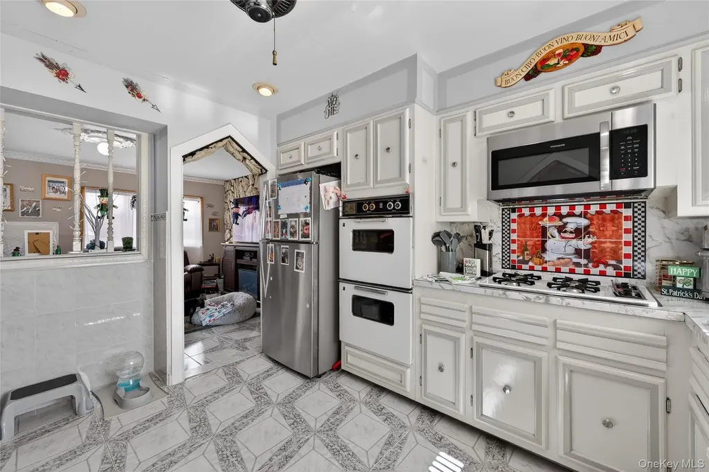 16443 96th Street Howard Beach NY 11414