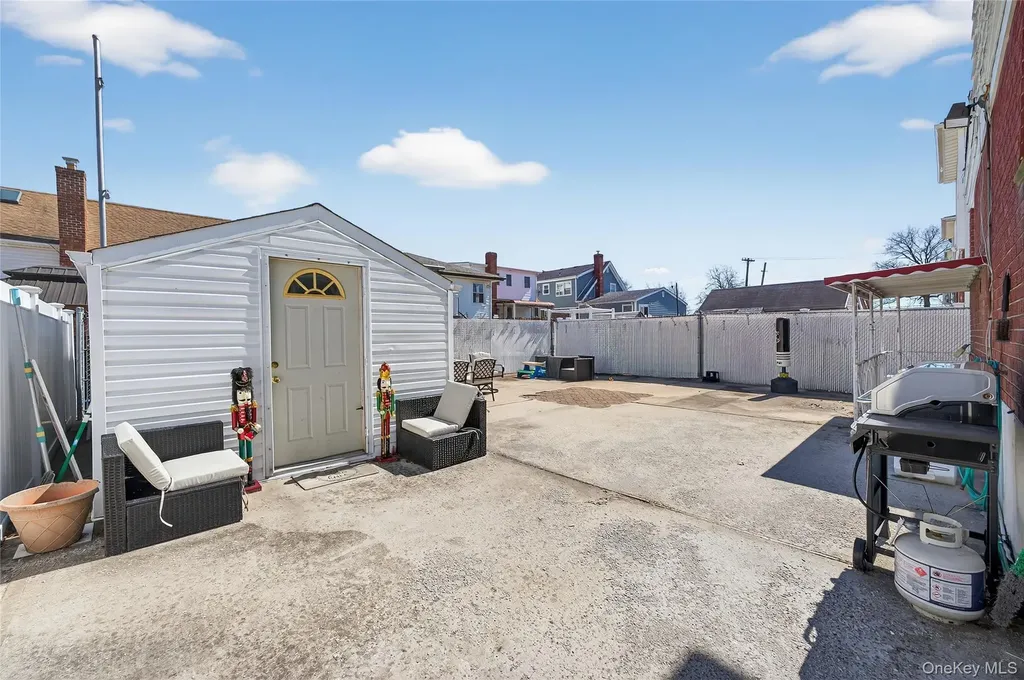 16443 96th Street Howard Beach NY 11414