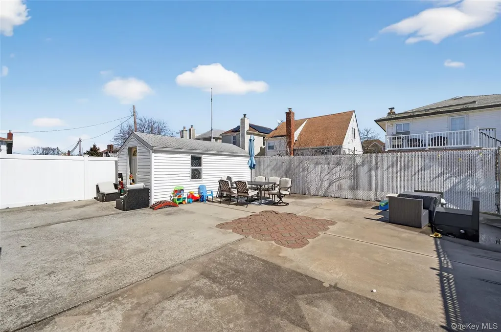 16443 96th Street Howard Beach NY 11414