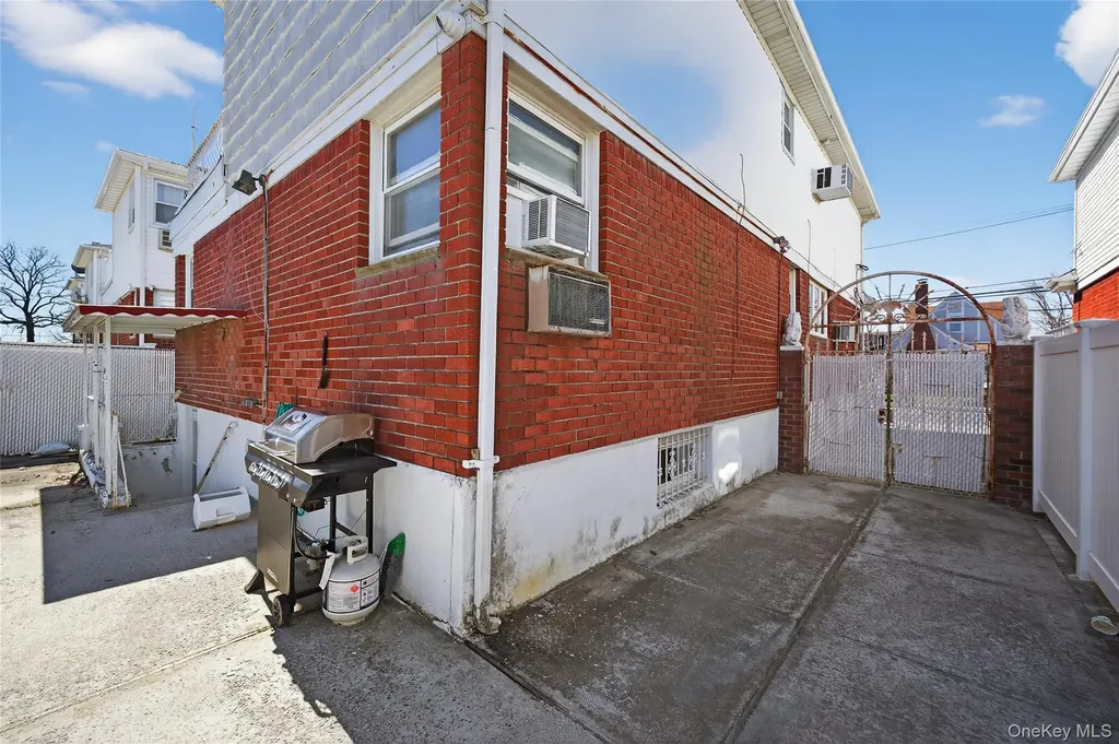 16443 96th Street Howard Beach NY 11414