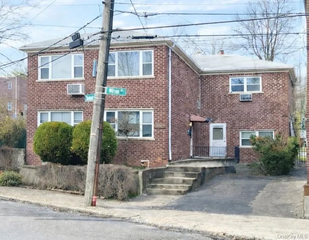 2745 Wilson Avenue Bronx NY 10469