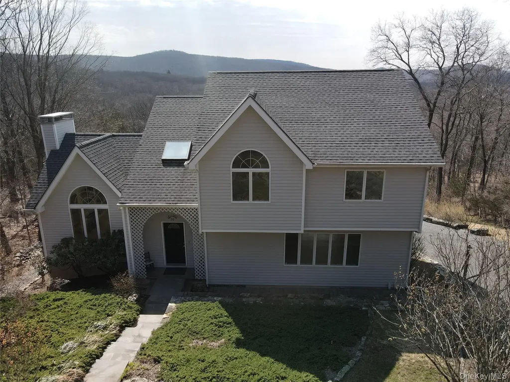 50 Downey Lane Cold Spring NY 10516