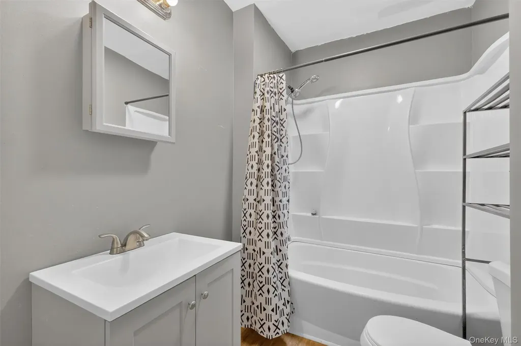 11 Manitou Avenue Poughkeepsie NY 12603