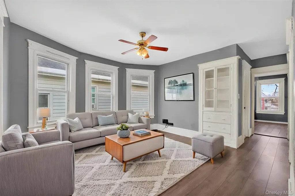 11 Manitou Avenue Poughkeepsie NY 12603