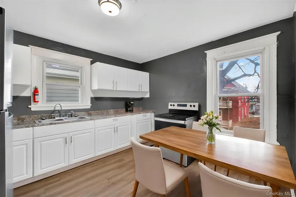 11 Manitou Avenue Poughkeepsie NY 12603